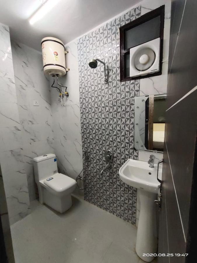 Hotel Royal Town 뉴델리 외부 사진
